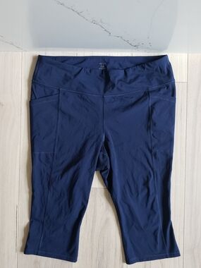 Jockey Navy Capris with Side Pockets